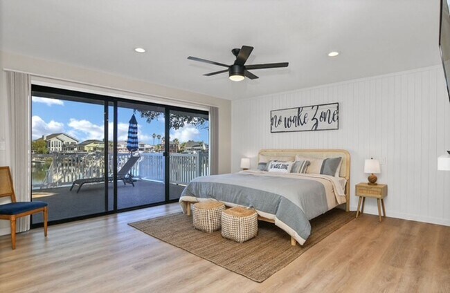 Building Photo - Beautiful Waterfront Single Story Home