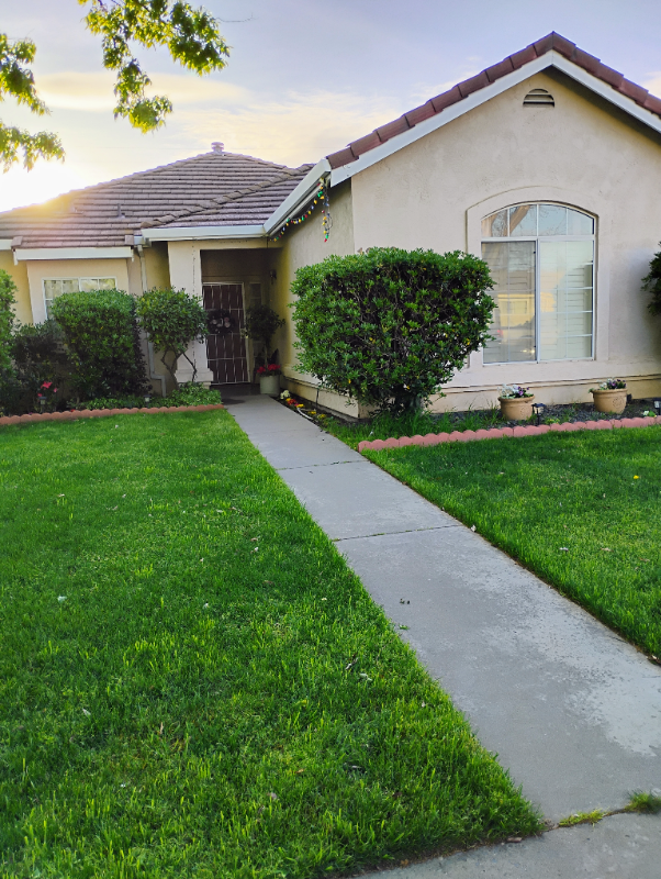 Primary Photo - 1233 Collier Ave