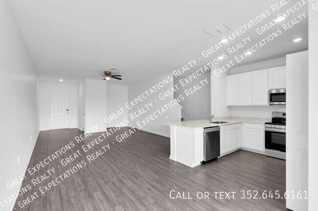 Building Photo - 4859 SW 81st Lp