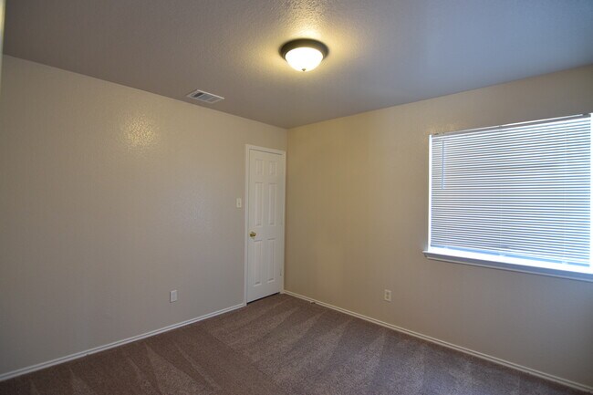 Building Photo - 5804 Drystone Ln