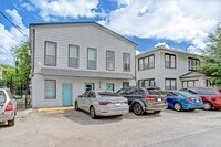 Building Photo - 215 Hyde Park Blvd