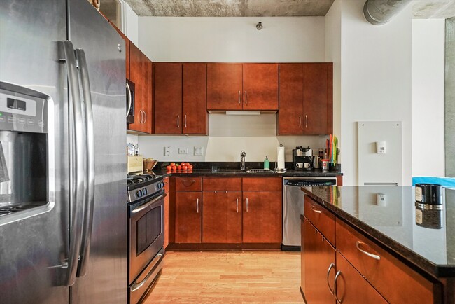 Building Photo - 700 N Larrabee St