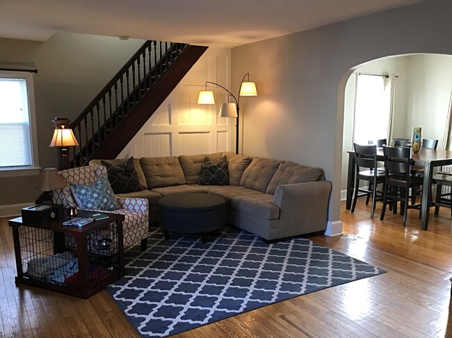 Living Room - 37 Waverly Pl