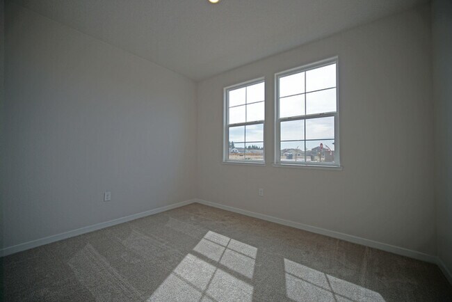 Building Photo - brand-new, never-before-lived-in 3-bedroom, 2-bathroom home with solar!