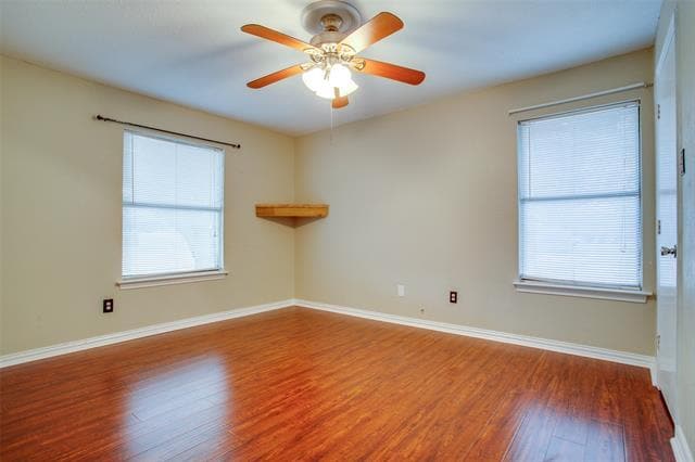 Building Photo - 101 Teakwood Dr