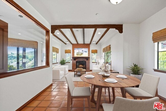 Building Photo - 4211 Avenida De La Encinal