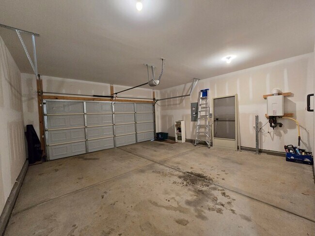 Building Photo - 1833 Talisker Dr