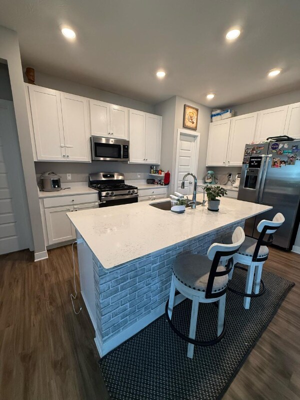 Building Photo - 206 Switchgrass Ln