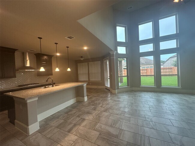 Building Photo - 14514 Fall Creek View Dr