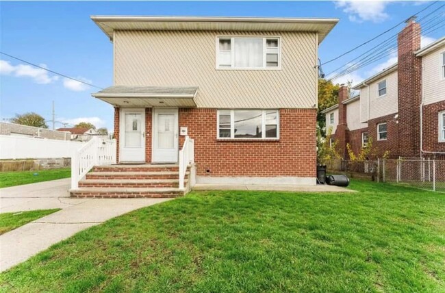 Building Photo - 23 Doris Ave
