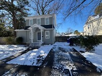 Building Photo - Charming 3-Bedroom 1.5 Bathroom Single Fam...