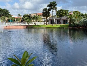 Building Photo - 5112 NW 79th Ave