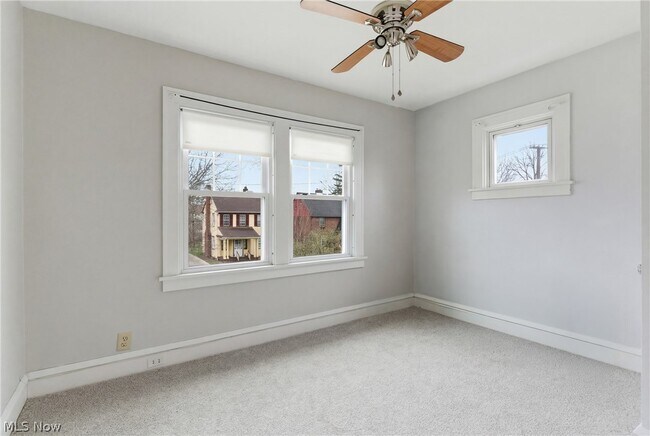 Building Photo - 3577 Cedarbrook Rd