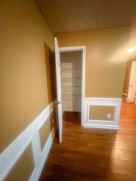 Building Photo - 2970 Vining Ridge Ln