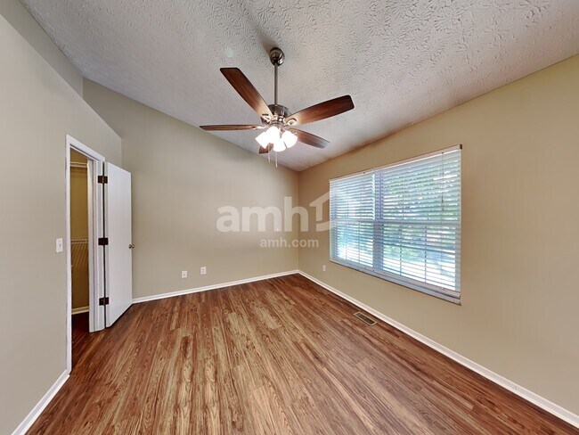 Building Photo - 291 Harland Drive
