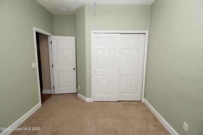 Building Photo - 480 Higgs Ave NW