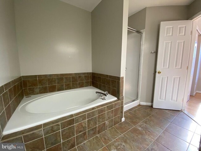 Building Photo - 14299 Newbern Loop