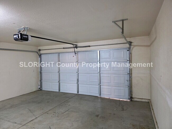 Building Photo - AVAILABLE NOW - Charming Home with Garage in Santa Maria - 2 Bed / 1 Bath