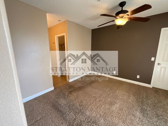 Building Photo - 1825 W Ray Rd