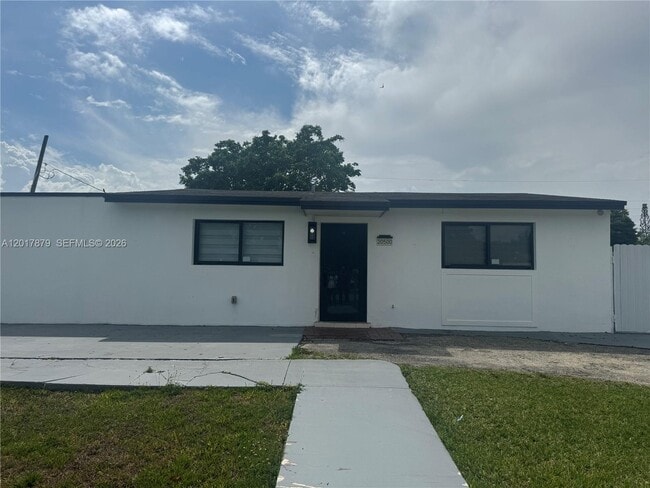 Building Photo - 20500 SW 114th Pl