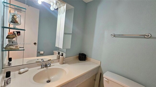 Building Photo - 1980 S Ocean Dr