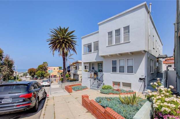 Building Photo - 223 24th St