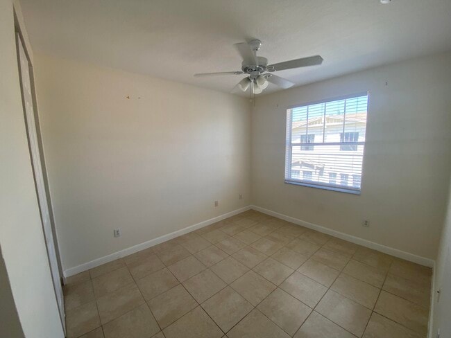 Building Photo - 609 Amador Ln
