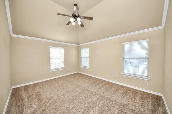 Building Photo - 4607 Aspen Leaf Ln