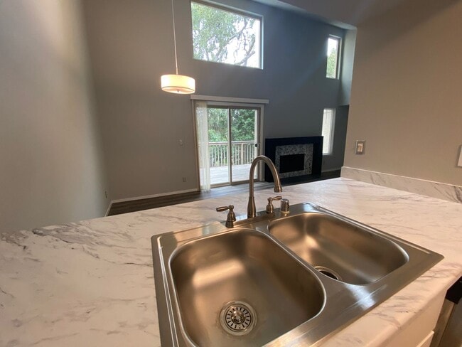 Building Photo - Updated Two Bedroom, Two Bath Condo