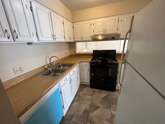 Building Photo - 3609 Juneau Rd