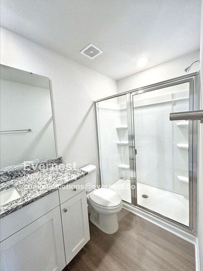 Building Photo - 2166 Willow Gln Dr