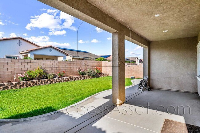 Building Photo - 26388 Desert Rose Ln