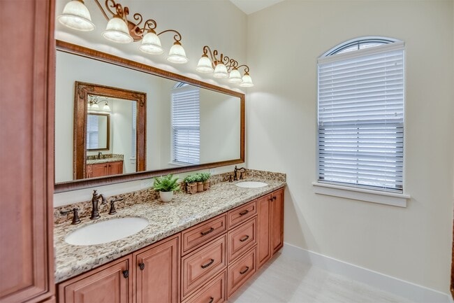 Building Photo - 4108 S Texas Ave