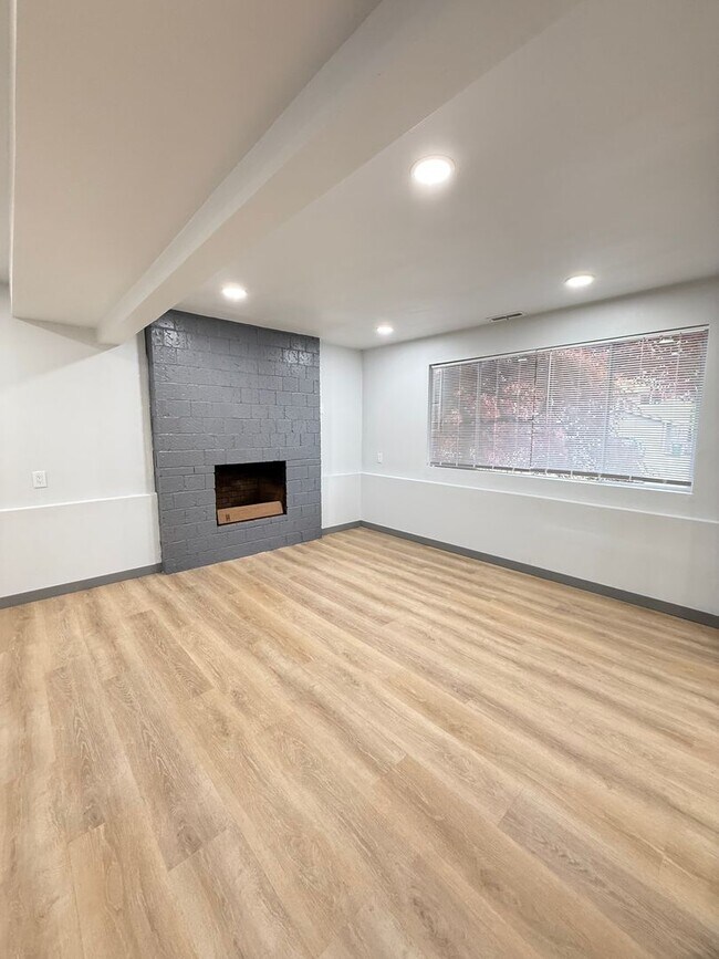 Building Photo - Charming Redmond Rental on Education Hill – Corner Lot Retreat