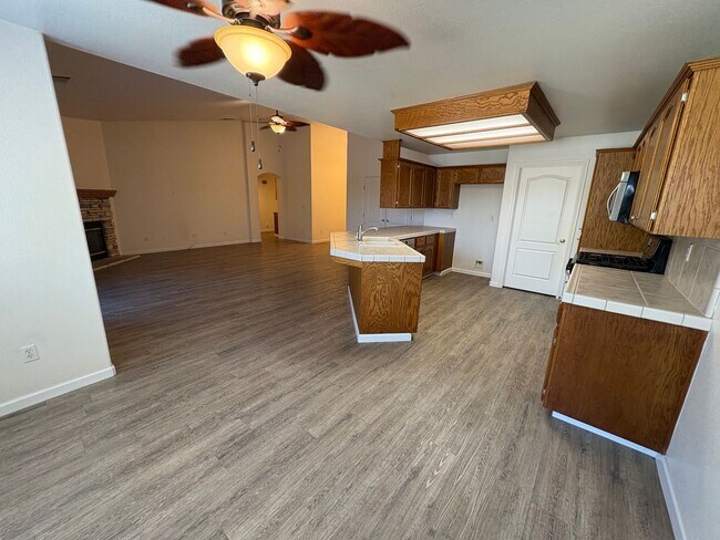 Building Photo - Beautiful home with pool Available Now!