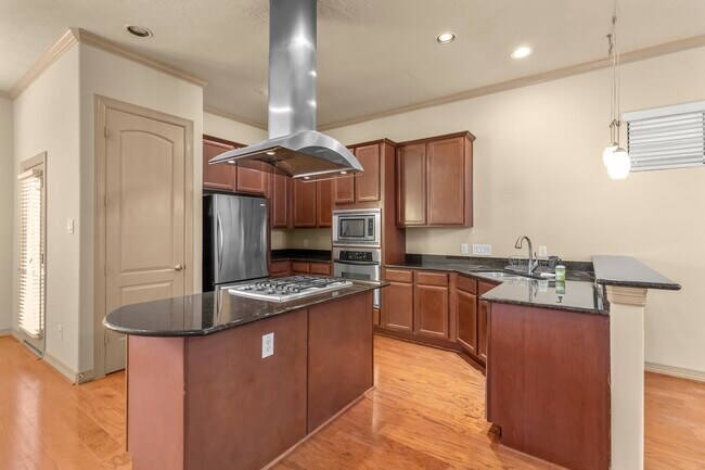 Building Photo - 1607 Bass St