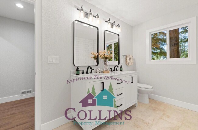 Building Photo - 11384 Francis Dr