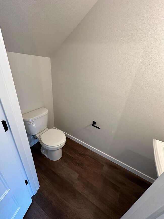 Building Photo - 1816 chipman St SE