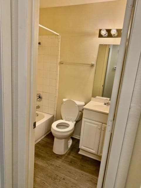 Building Photo - 2807 Parker Ln