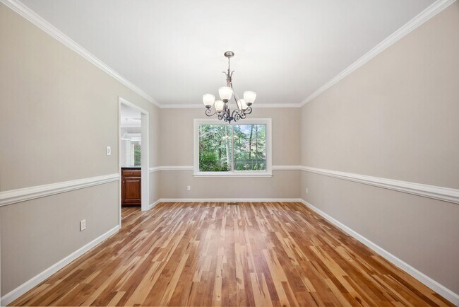 Building Photo - 304 Lynn's Way Yorktown VA 23962: Freshly Painted Updated Photos Coming !