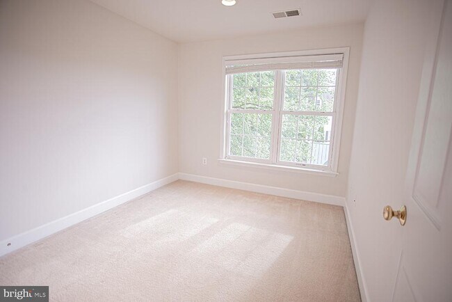 Building Photo - 12910 Ethel Rose Way