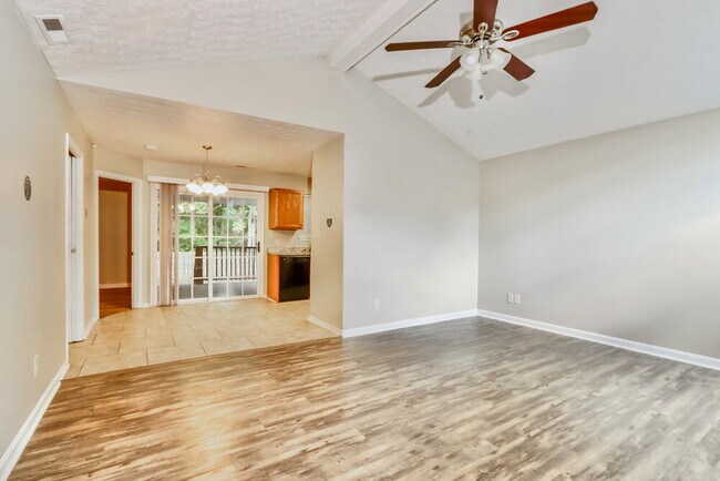 Building Photo - 11109 Meadow Chase Ct