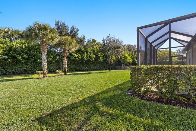 Building Photo - 16133 Camden Lakes Cir