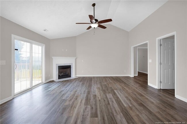Building Photo - 1717 Kershaw Loop
