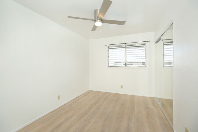 Building Photo - Waiau Garden Court #110