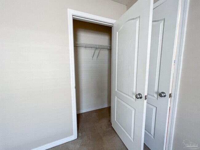 Building Photo - 702 Mozingo Ln