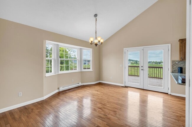 Building Photo - 7918 Holly Hills Dr
