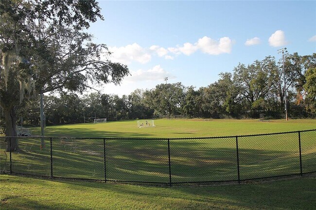 Building Photo - 1079 W Magnolia St