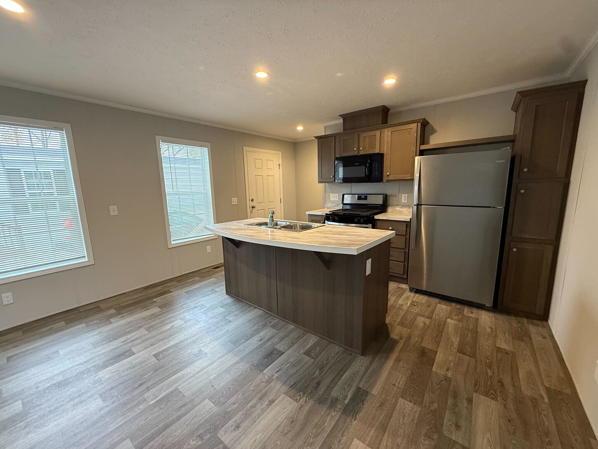 Building Photo - 11714 Cascade Cir