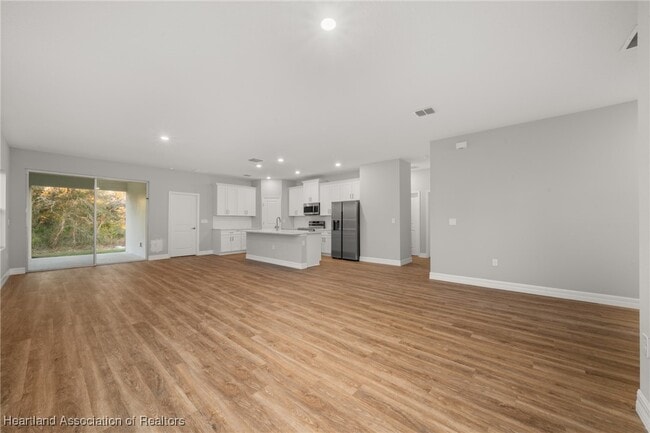 Building Photo - 5120 Belmar Dr